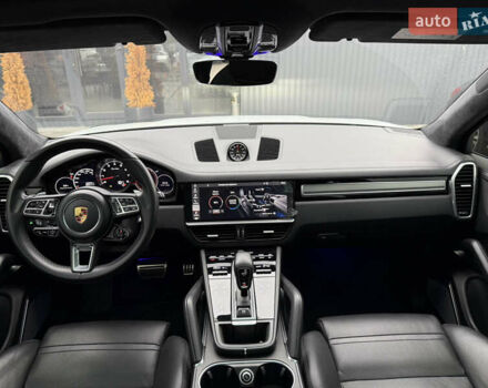 Белый Порше Каен, объемом двигателя 4 л и пробегом 52 тыс. км за 79000 $, фото 22 на Automoto.ua