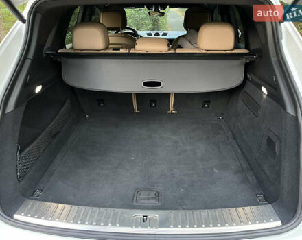 Белый Порше Каен, объемом двигателя 2.89 л и пробегом 121 тыс. км за 57000 $, фото 53 на Automoto.ua