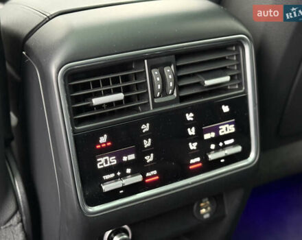 Белый Порше Каен, объемом двигателя 4 л и пробегом 52 тыс. км за 79000 $, фото 45 на Automoto.ua