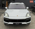Белый Порше Каен, объемом двигателя 4 л и пробегом 52 тыс. км за 79000 $, фото 1 на Automoto.ua