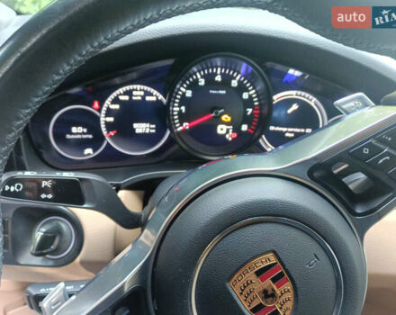 Білий Порше Cayenne, об'ємом двигуна 3 л та пробігом 90 тис. км за 48339 $, фото 10 на Automoto.ua