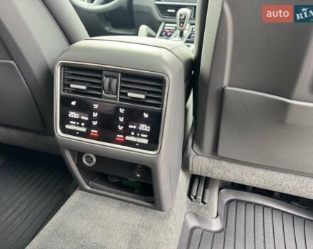 Білий Порше Cayenne, об'ємом двигуна 3 л та пробігом 33 тис. км за 59900 $, фото 55 на Automoto.ua