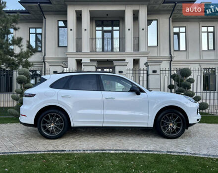 Белый Порше Каен, объемом двигателя 3 л и пробегом 39 тыс. км за 49900 $, фото 18 на Automoto.ua