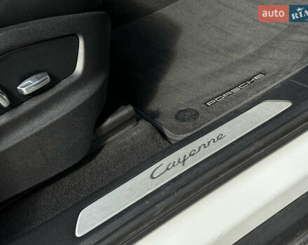 Порше Каен 2018 в Одессе на Automoto.ua Белый Порше Каен, объемом двигателя 3 л и пробегом 45 тыс. км за 52500 $, фото 36 на Automoto.ua