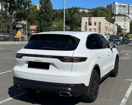 Білий Порше Cayenne, об'ємом двигуна 3 л та пробігом 32 тис. км за 64900 $, фото 3 на Automoto.ua