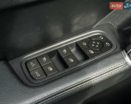 Порше Каен 2018 в Одессе на Automoto.ua Белый Порше Каен, объемом двигателя 3 л и пробегом 45 тыс. км за 52500 $, фото 47 на Automoto.ua