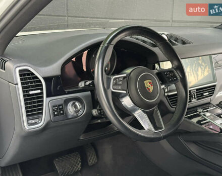 Порше Каен 2018 в Одессе на Automoto.ua Белый Порше Каен, объемом двигателя 3 л и пробегом 45 тыс. км за 52500 $, фото 48 на Automoto.ua