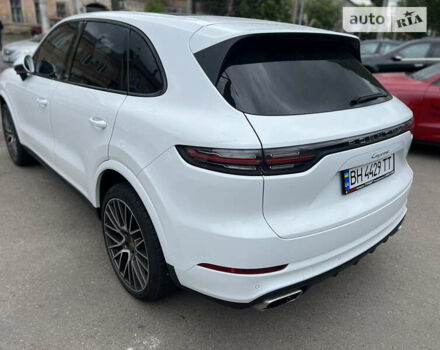 Білий Порше Cayenne, об'ємом двигуна 3 л та пробігом 72 тис. км за 65000 $, фото 3 на Automoto.ua