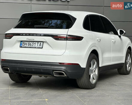 Порше Каен 2018 в Одессе на Automoto.ua Белый Порше Каен, объемом двигателя 3 л и пробегом 45 тыс. км за 52500 $, фото 12 на Automoto.ua