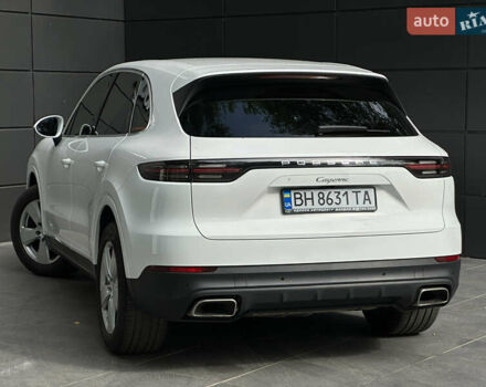 Порше Каен 2018 в Одессе на Automoto.ua Белый Порше Каен, объемом двигателя 3 л и пробегом 45 тыс. км за 52500 $, фото 2 на Automoto.ua