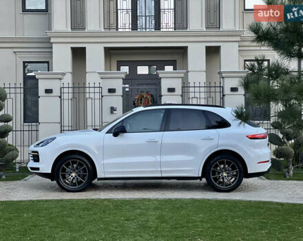 Белый Порше Каен, объемом двигателя 3 л и пробегом 39 тыс. км за 49900 $, фото 7 на Automoto.ua