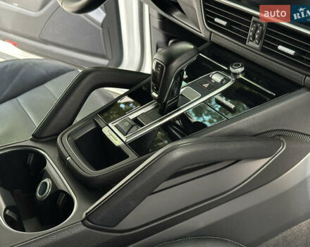 Порше Каен 2018 в Одессе на Automoto.ua Белый Порше Каен, объемом двигателя 3 л и пробегом 45 тыс. км за 52500 $, фото 38 на Automoto.ua