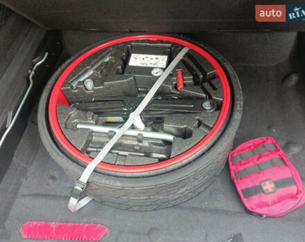 Білий Порше Cayenne, об'ємом двигуна 3 л та пробігом 90 тис. км за 48339 $, фото 26 на Automoto.ua