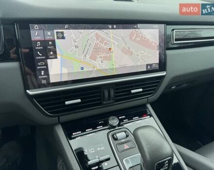 Білий Порше Cayenne, об'ємом двигуна 3 л та пробігом 33 тис. км за 59900 $, фото 6 на Automoto.ua