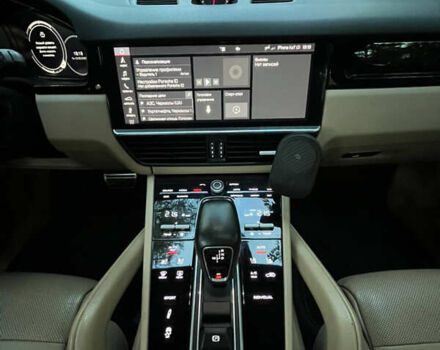 Белый Порше Каен, объемом двигателя 2.89 л и пробегом 121 тыс. км за 57000 $, фото 45 на Automoto.ua