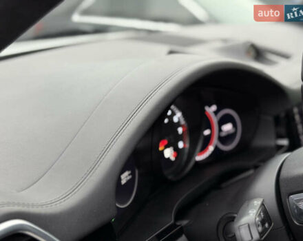 Белый Порше Каен, объемом двигателя 4 л и пробегом 52 тыс. км за 79000 $, фото 36 на Automoto.ua