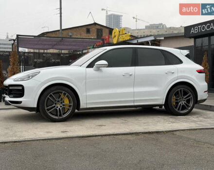 Белый Порше Каен, объемом двигателя 4 л и пробегом 52 тыс. км за 79000 $, фото 8 на Automoto.ua