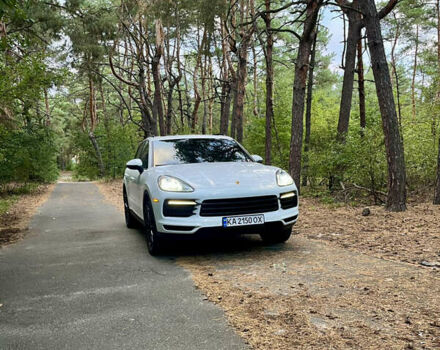 Белый Порше Каен, объемом двигателя 2.89 л и пробегом 121 тыс. км за 57000 $, фото 14 на Automoto.ua