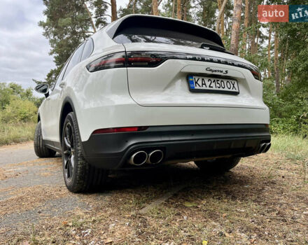 Белый Порше Каен, объемом двигателя 2.89 л и пробегом 121 тыс. км за 57000 $, фото 75 на Automoto.ua