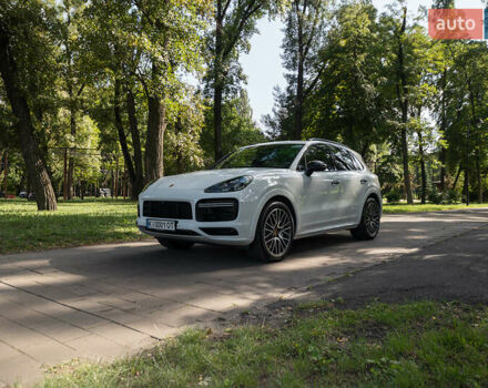 Белый Порше Каен, объемом двигателя 4 л и пробегом 36 тыс. км за 105000 $, фото 5 на Automoto.ua
