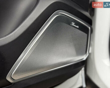 Белый Порше Каен, объемом двигателя 4 л и пробегом 52 тыс. км за 79000 $, фото 33 на Automoto.ua