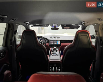 Білий Порше Cayenne, об'ємом двигуна 3 л та пробігом 75 тис. км за 71000 $, фото 69 на Automoto.ua