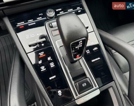 Білий Порше Cayenne, об'ємом двигуна 3 л та пробігом 90 тис. км за 49999 $, фото 22 на Automoto.ua