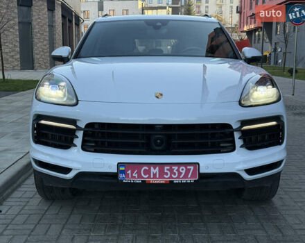 Белый Порше Каен, объемом двигателя 3 л и пробегом 124 тыс. км за 49500 $, фото 2 на Automoto.ua