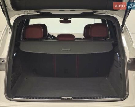 Белый Порше Каен, объемом двигателя 2.89 л и пробегом 62 тыс. км за 67201 $, фото 56 на Automoto.ua