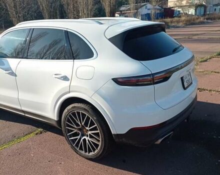 Белый Порше Каен, объемом двигателя 3 л и пробегом 105 тыс. км за 67000 $, фото 4 на Automoto.ua