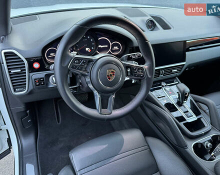 Білий Порше Cayenne, об'ємом двигуна 3 л та пробігом 43 тис. км за 62000 $, фото 21 на Automoto.ua