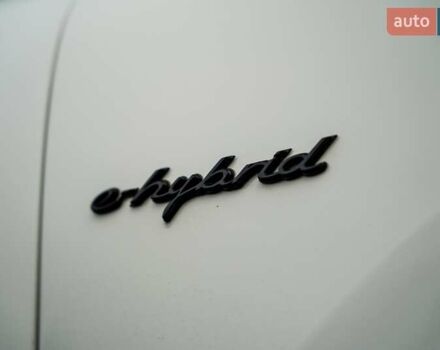 Білий Порше Cayenne, об'ємом двигуна 3 л та пробігом 60 тис. км за 64900 $, фото 23 на Automoto.ua
