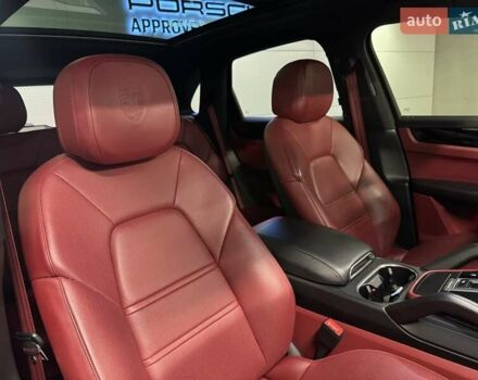 Белый Порше Каен, объемом двигателя 2.89 л и пробегом 62 тыс. км за 61255 $, фото 51 на Automoto.ua