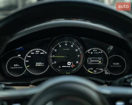 Білий Порше Cayenne, об'ємом двигуна 3 л та пробігом 60 тис. км за 64900 $, фото 35 на Automoto.ua