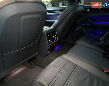 Белый Порше Каен, объемом двигателя 3 л и пробегом 96 тыс. км за 41800 $, фото 12 на Automoto.ua