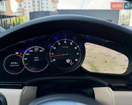 Білий Порше Cayenne, об'ємом двигуна 3 л та пробігом 92 тис. км за 55000 $, фото 20 на Automoto.ua