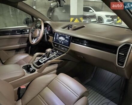 Белый Порше Каен, объемом двигателя 3 л и пробегом 40 тыс. км за 78000 $, фото 35 на Automoto.ua