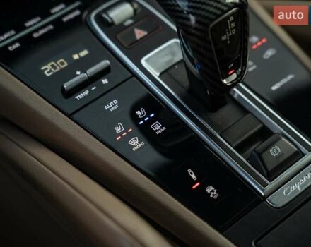 Білий Порше Cayenne, об'ємом двигуна 3 л та пробігом 60 тис. км за 64900 $, фото 50 на Automoto.ua