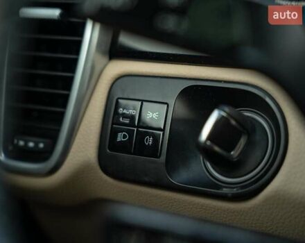 Білий Порше Cayenne, об'ємом двигуна 3 л та пробігом 60 тис. км за 64900 $, фото 31 на Automoto.ua