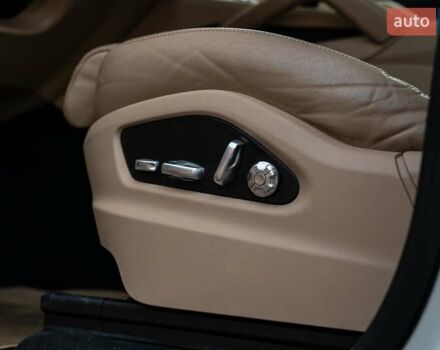 Білий Порше Cayenne, об'ємом двигуна 3 л та пробігом 60 тис. км за 64900 $, фото 28 на Automoto.ua