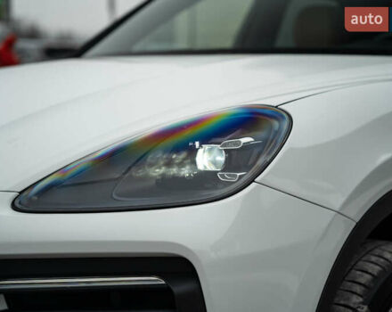 Белый Порше Каен, объемом двигателя 3 л и пробегом 116 тыс. км за 44900 $, фото 14 на Automoto.ua