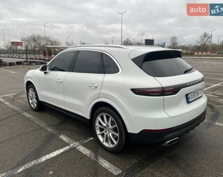 Білий Порше Cayenne, об'ємом двигуна 3 л та пробігом 91 тис. км за 56800 $, фото 2 на Automoto.ua