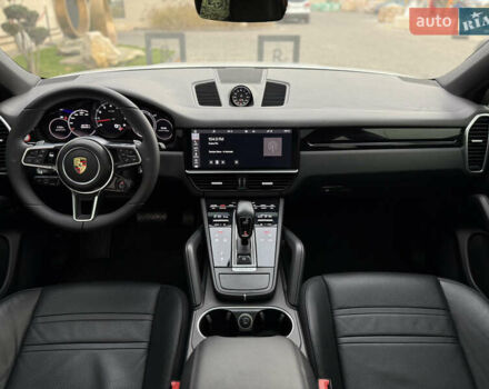 Білий Порше Cayenne, об'ємом двигуна 3 л та пробігом 45 тис. км за 59500 $, фото 50 на Automoto.ua