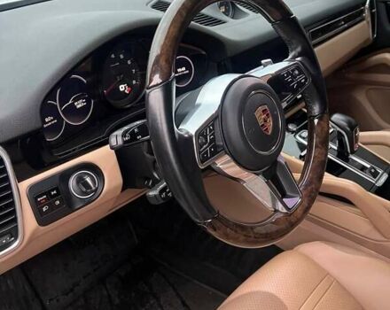 Білий Порше Cayenne, об'ємом двигуна 3 л та пробігом 91 тис. км за 56800 $, фото 8 на Automoto.ua