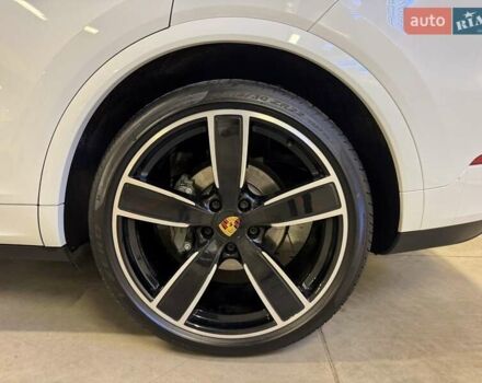 Белый Порше Каен, объемом двигателя 2.89 л и пробегом 62 тыс. км за 67201 $, фото 18 на Automoto.ua