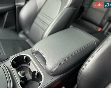 Білий Порше Cayenne, об'ємом двигуна 3 л та пробігом 45 тис. км за 59500 $, фото 34 на Automoto.ua