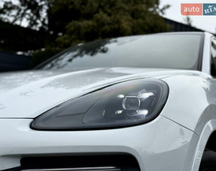 Білий Порше Cayenne, об'ємом двигуна 3 л та пробігом 45 тис. км за 59500 $, фото 5 на Automoto.ua