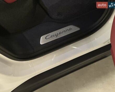 Белый Порше Каен, объемом двигателя 2.89 л и пробегом 62 тыс. км за 61255 $, фото 23 на Automoto.ua