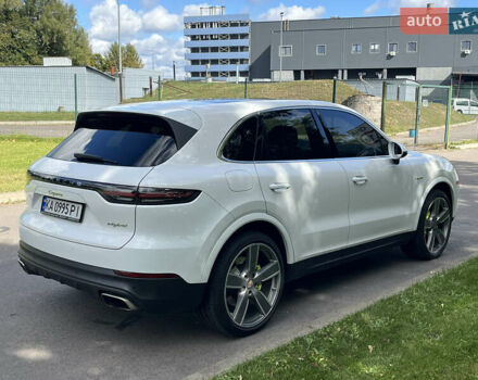 Білий Порше Cayenne, об'ємом двигуна 3 л та пробігом 91 тис. км за 59900 $, фото 4 на Automoto.ua