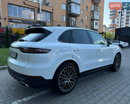 Білий Порше Cayenne, об'ємом двигуна 3 л та пробігом 92 тис. км за 55000 $, фото 5 на Automoto.ua